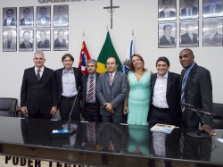 José Gibran, Maicon Lopes, Erney A. de Paula, Manoel Brandão, Fabiana Sevieiro, Cal Ribeiro e Ailton A. Ferreira. 