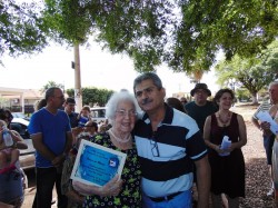 Homenageada, senhora Dirce Nadalin e Presidente da Câmara Erney Antônio de Paula.