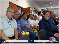 Vereadores Erney e Paraná, Vice-Prefeito Natal Lopes, Prefeito Cal Ribeiro e vereadores Eder do Randal e Paulo Bianchini em evento com o Presidente da República. (Fonte: Reprodução Facebook Prefeitura de Viradouro)