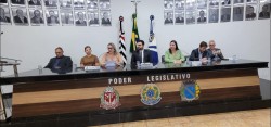 Entrega de homenagem
